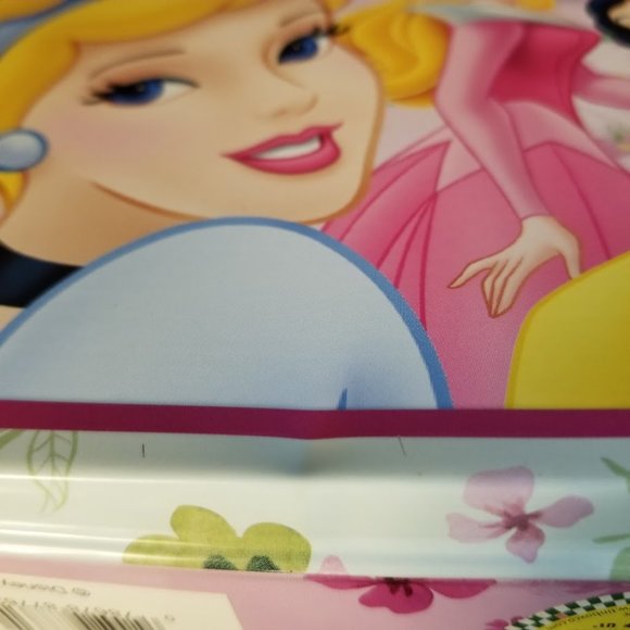 Disney Princess Tin Box, Cinderella, Snow White and Sleeping Beauty Small Lunch - Picture 10 of 10